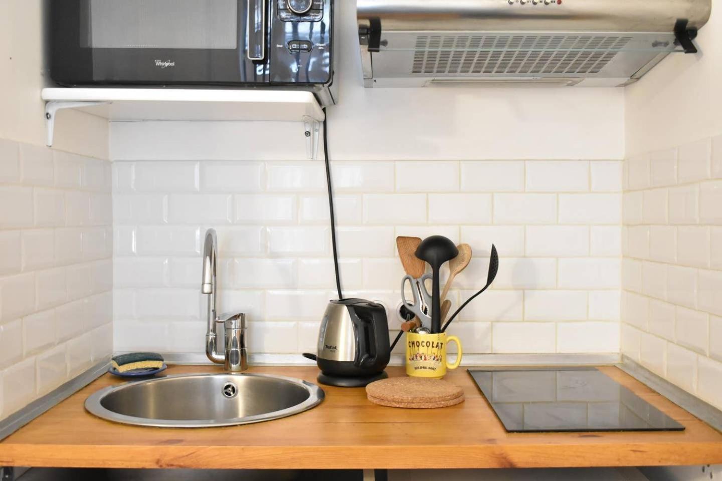 Functional Studio In Parigi Esterno foto